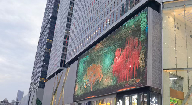 Enhances shopping experience with dynamic LED display